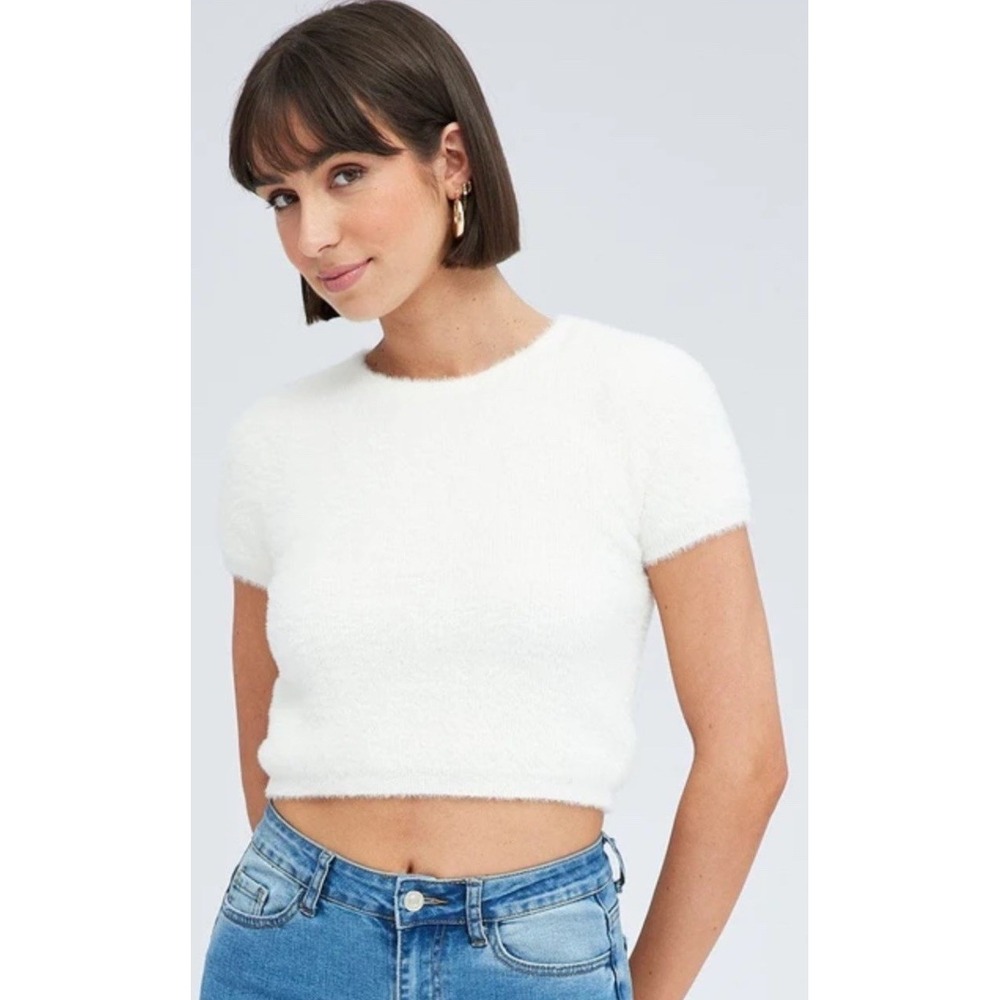 NWT White Fox Boutique Staycation Cropped Short Sleeve Fuzzy Sweater Cream XS/S